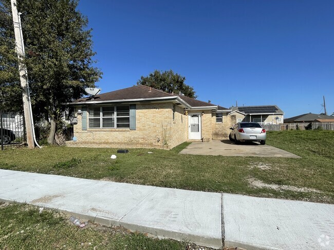 7925 Danube Rd. - 7925 Danube Rd Rental