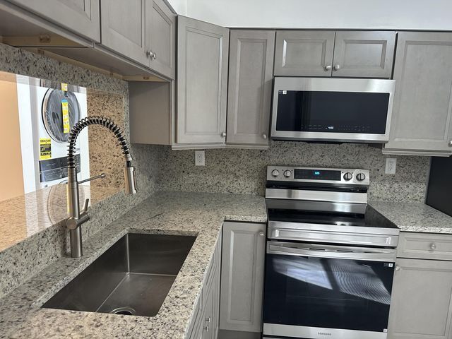 Photo - 3130 Millwood Ter Unit 1130