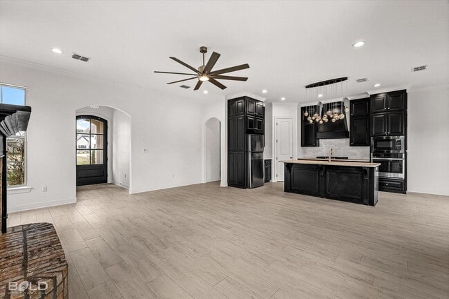 Building Photo - Rental Property
