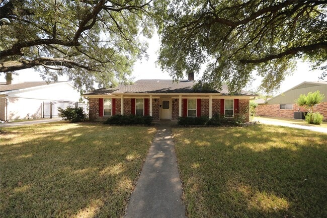 Building Photo - 9231 Stroud Dr Rental