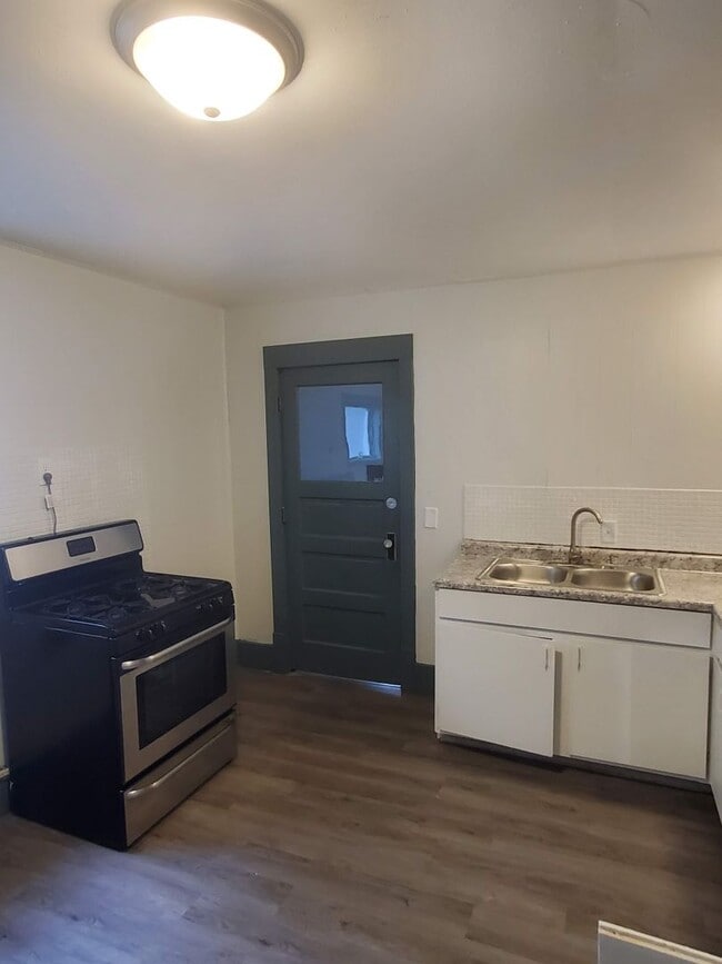 Photo - 936 Harrison Ave Unidad 936 Lower