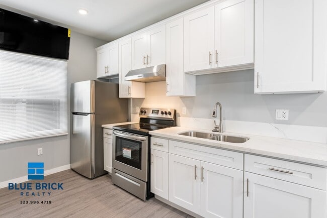 Photo - 1166 1/2 W 29th St-1166 Unit 1166