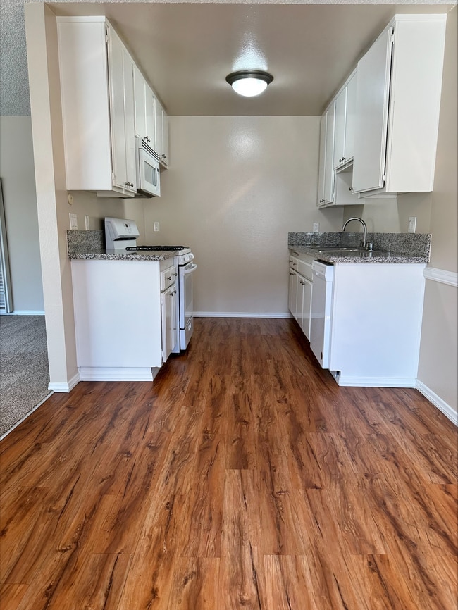 Image (1).jpeg - Casa De Granada