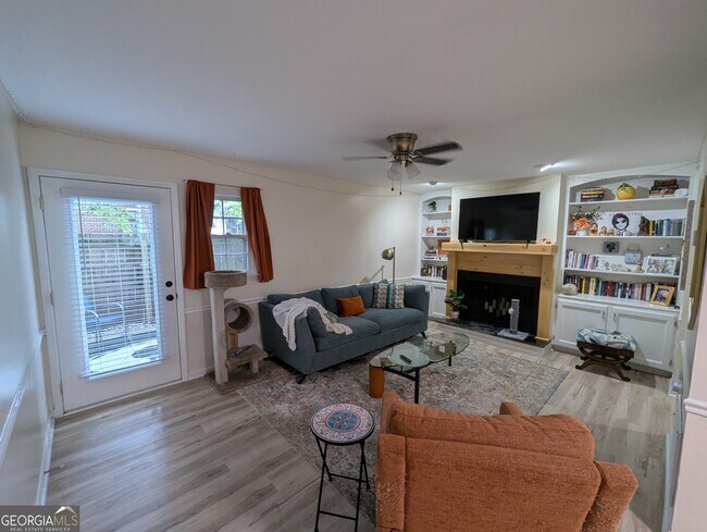 Photo - 135 Dennis Dr Unit APT 5