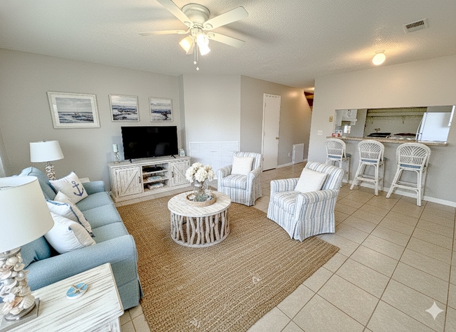 Photo - Myrtle Beach - 2 Bedroom / 1.5 Bathroom Townhome