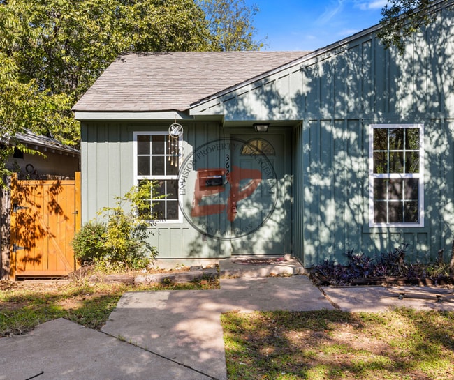 Photo - 3627 Colcord Ave