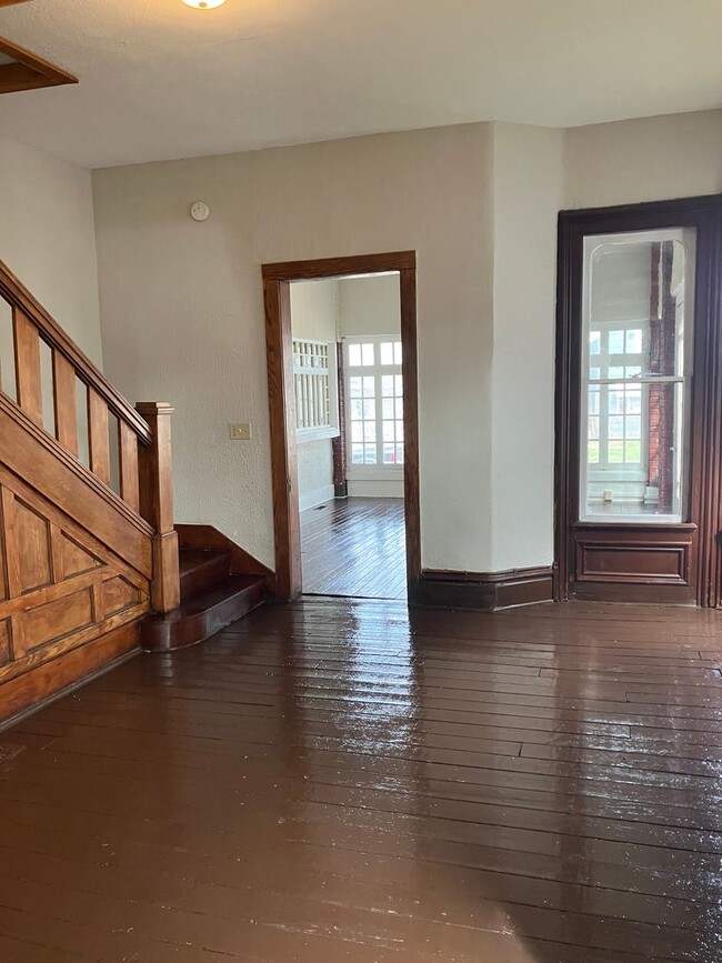 Photo - Rush St Townhouse Unit 219 W Rush St