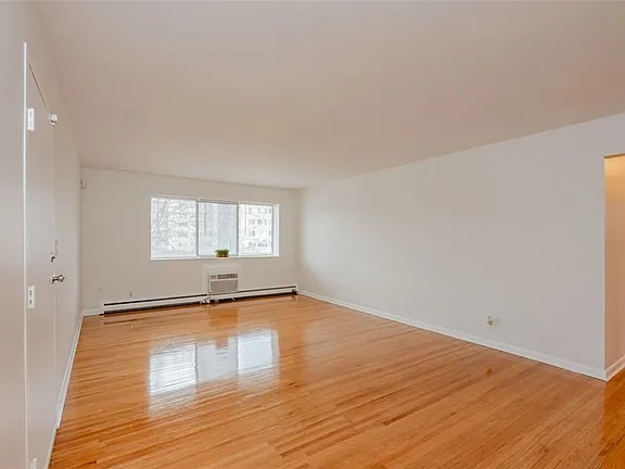 Photo - 2456 East Ave Unidad E