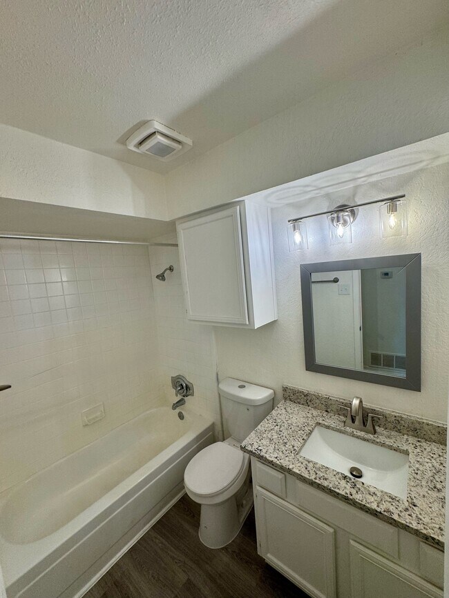 Photo - 4041 Evergreen St