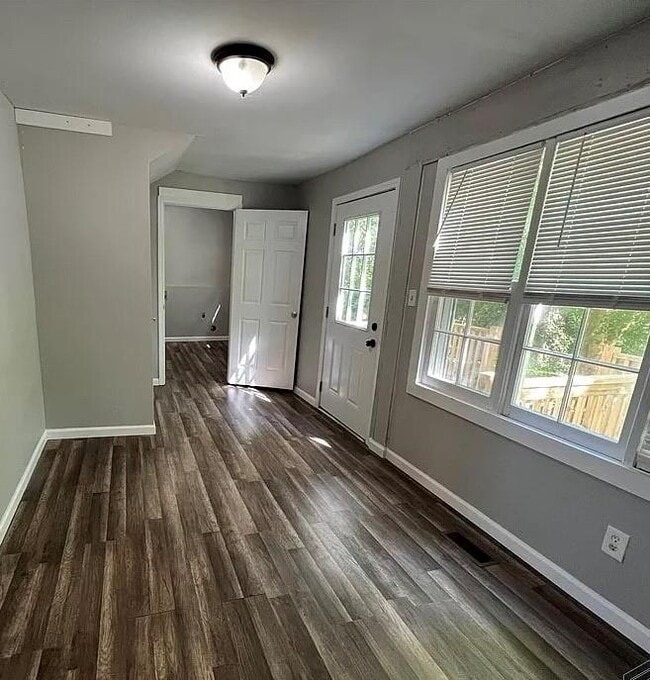 Photo - 3025 Maysville Rd