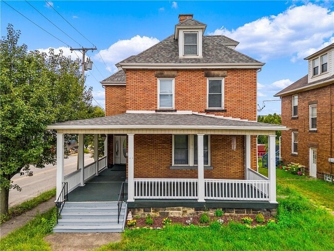 Building Photo - 2501 2nd Ave