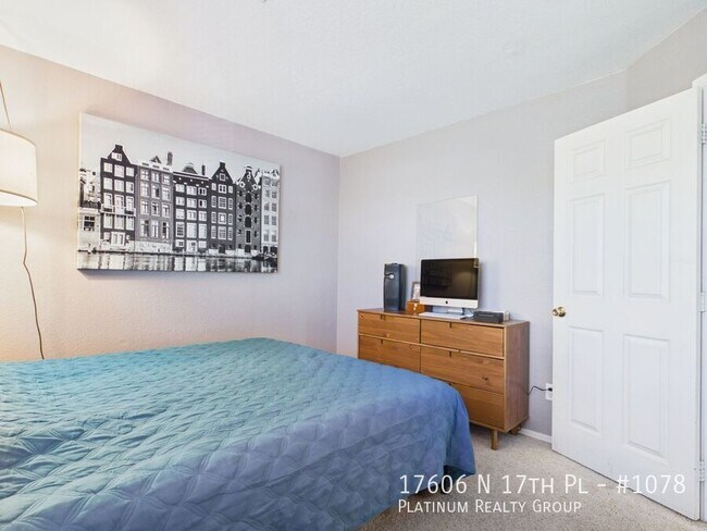 Photo - 17606 N 17th Pl Unidad #1078