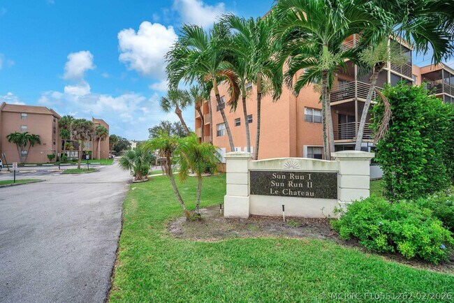 Building Photo - 3100 N Pine Island Rd Unit 306