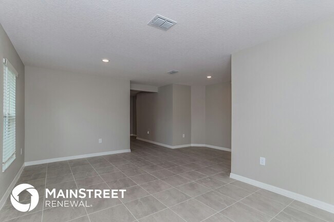 Photo - 333 Daffodil Ln