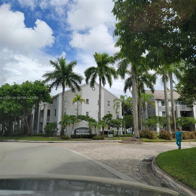 Photo - 711 SW 111th Way Unit 301