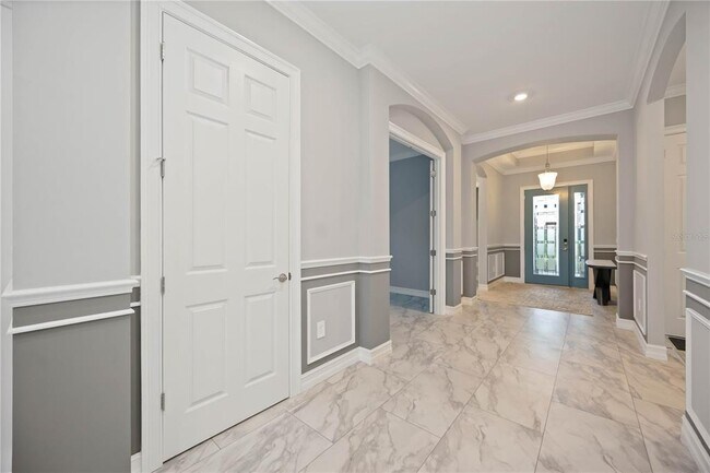 Photo - 645 Maraviya Blvd