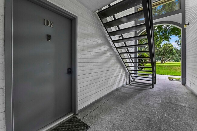 Photo - 15449 Lakes of Delray Blvd Unidad 102