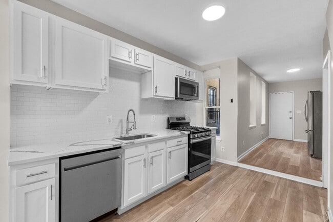 Building Photo - 418 N Collington Ave Rental