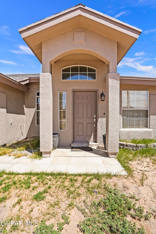 14069 Lago Seco Dr