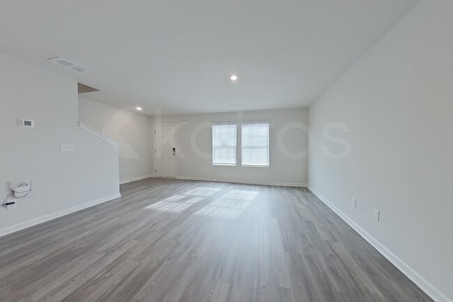 444 Hawthorn Trail
