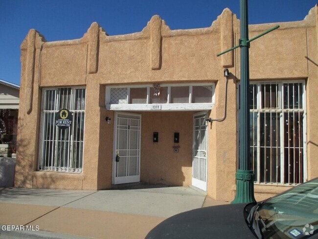 Building Photo - 1311 E San Antonio Ave Unit 1 Rental