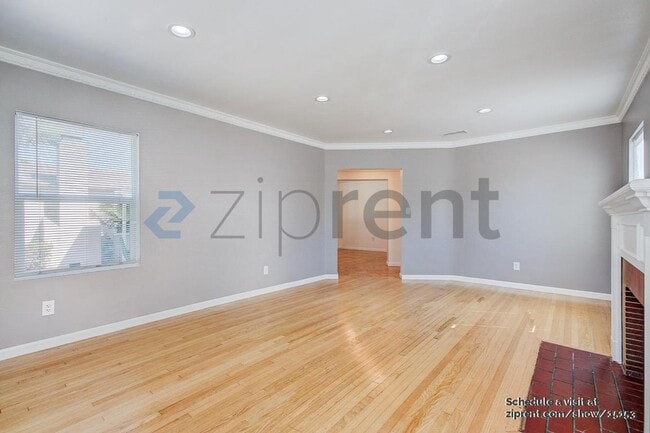 Photo - 9116 S Van Ness Ave