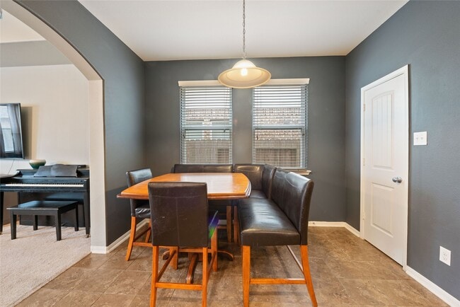 Photo - 970 Jennifer St