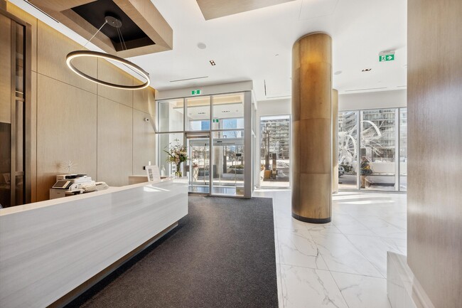 Photo - 15 Queens Quay E