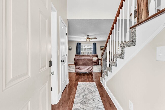 Photo - 1289 Morstead Dr