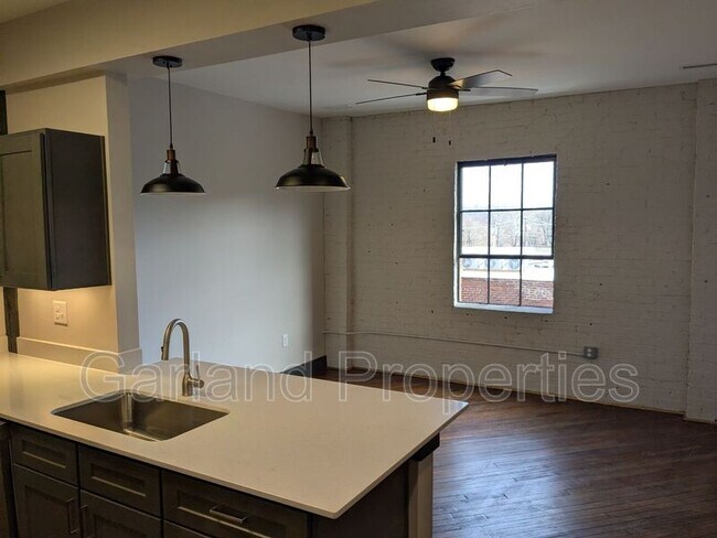 Photo - 34 1st St NE Unit Apt 305