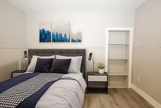 Photo - 23 Des Moines Rd Unit 2