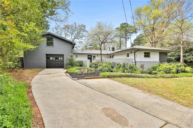 Photo - 2037 Lively Ridge Rd NE