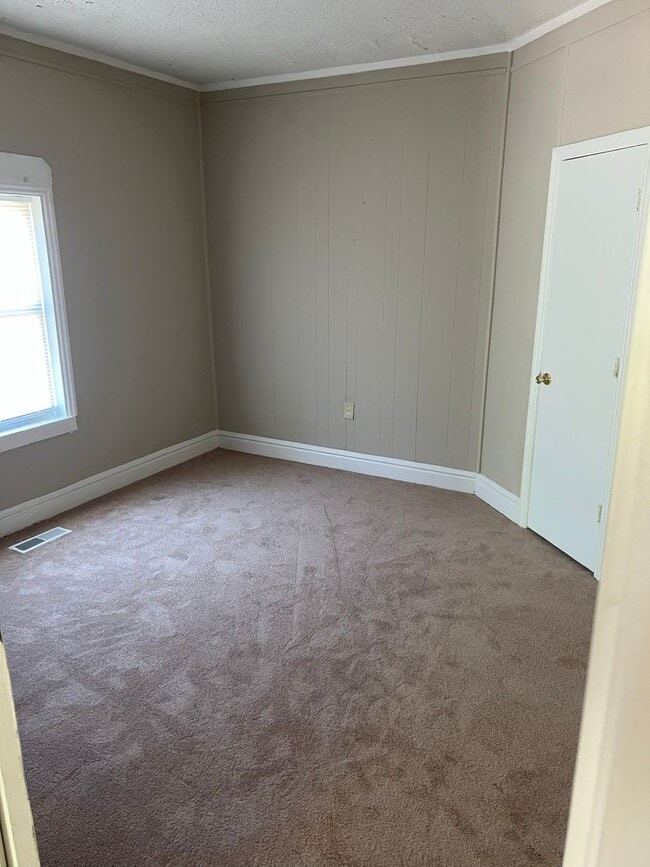 Photo - 3 bedroom House in Huntington, WV $800