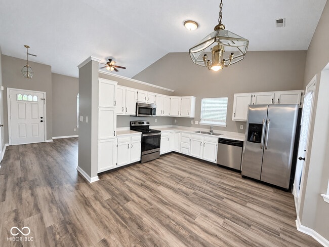 12915 Longleaf Ln