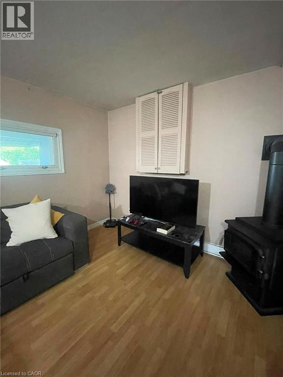 Photo - 267 Mackie Pl