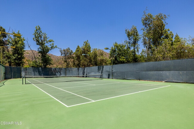 Photo - 5837 Oak Bend Ln