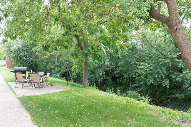 Photo - Spruce Court Apartment - Greenfield WI - Call 262-420-0390 to schedule a showing Unit 4055-3