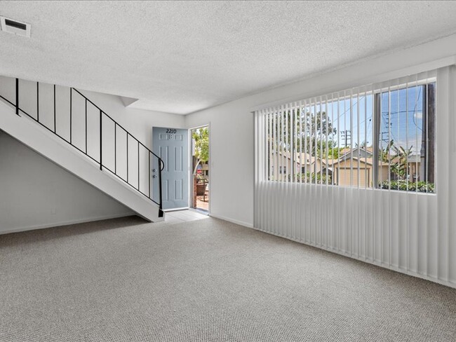 Photo - 2210 Gaviota Ave
