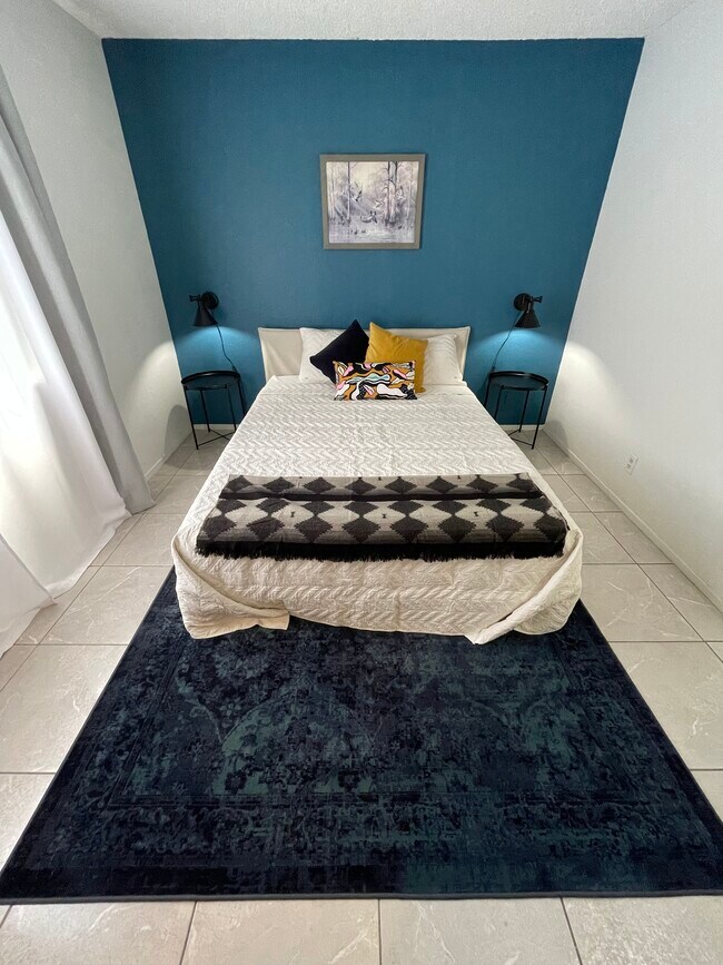 Mster Bdrm - 1800 Edmond St Unit 1 BedRoom