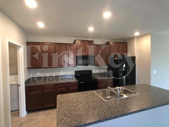 Photo - 10001 RoseMary Leaf Ln