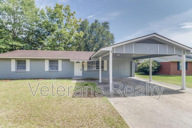 Photo - 1311 Poplar Ave House
