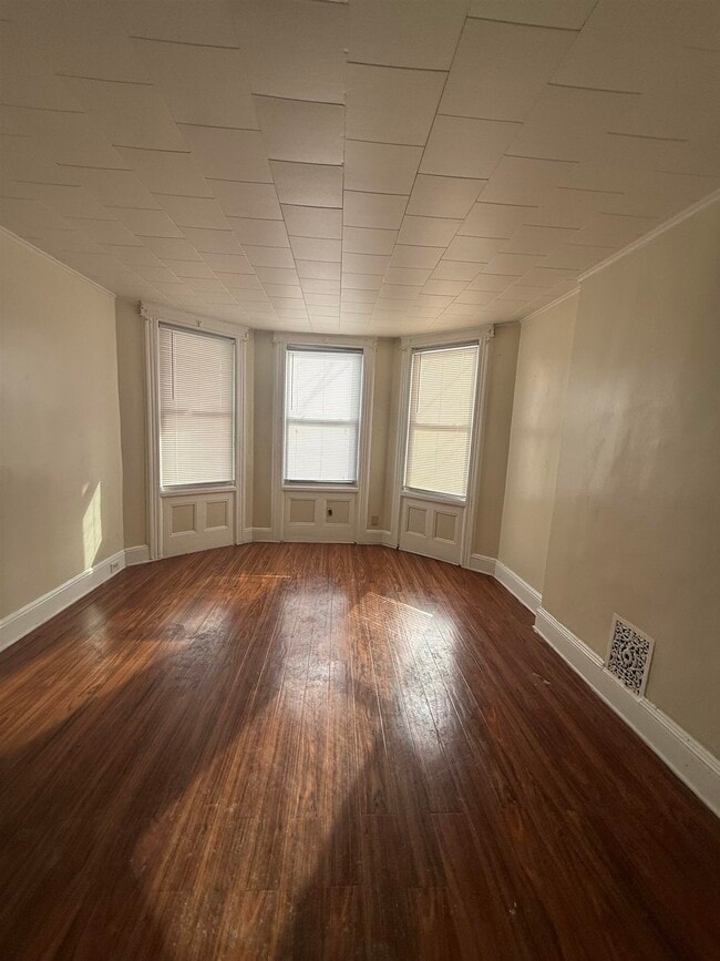 Photo - 71 Rutgers Ave