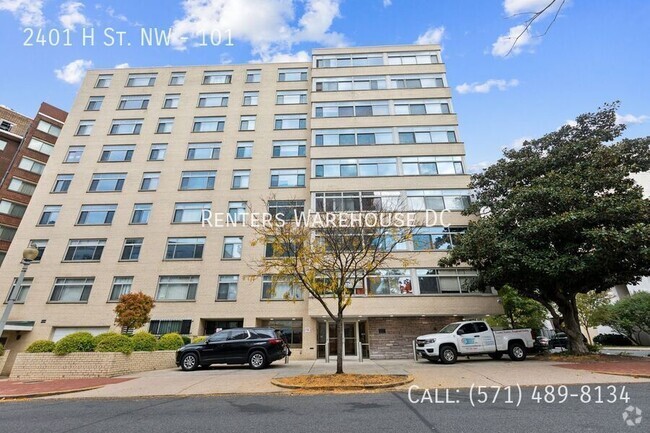 Building Photo - Stunning 2Bd/1Bth condo nestled in the hea...