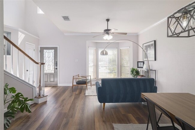 Photo - 2210 Parkland Cove