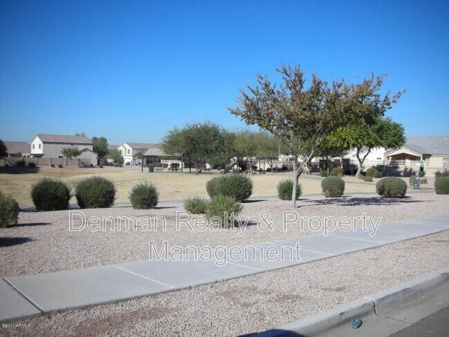 Photo - 5725 S 32nd Ln
