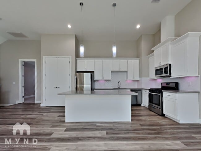 Photo - 5902 Gardendale Dr