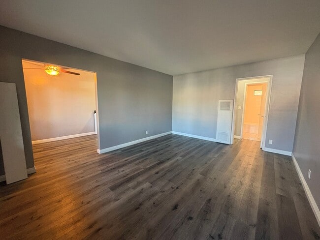 Photo - Charming 1 Bed / 1 Bath in Historic Bluff Park – Just One Block from the Beach! Unit 02