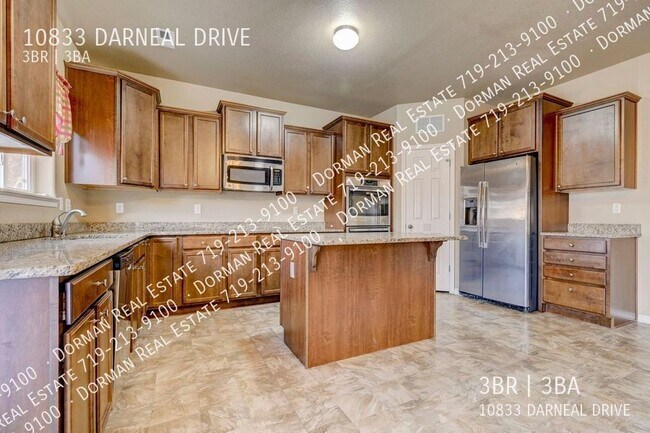 Photo - 10833 Darneal Dr