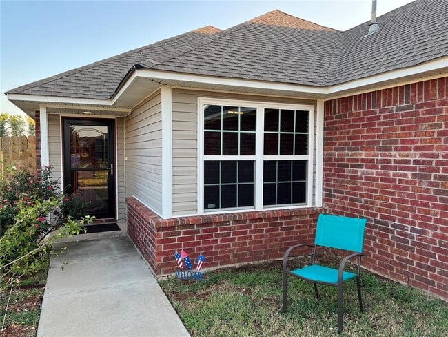 Photo - 9200 NW 71st St