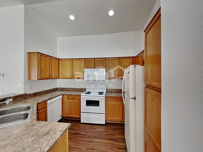 Photo - 2037 N 107th Dr